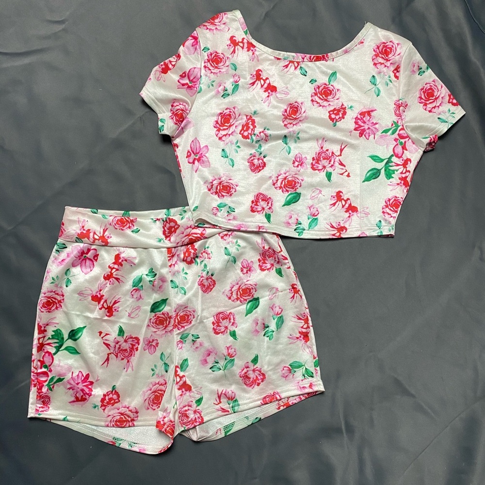 Floral 2 piece shorts set